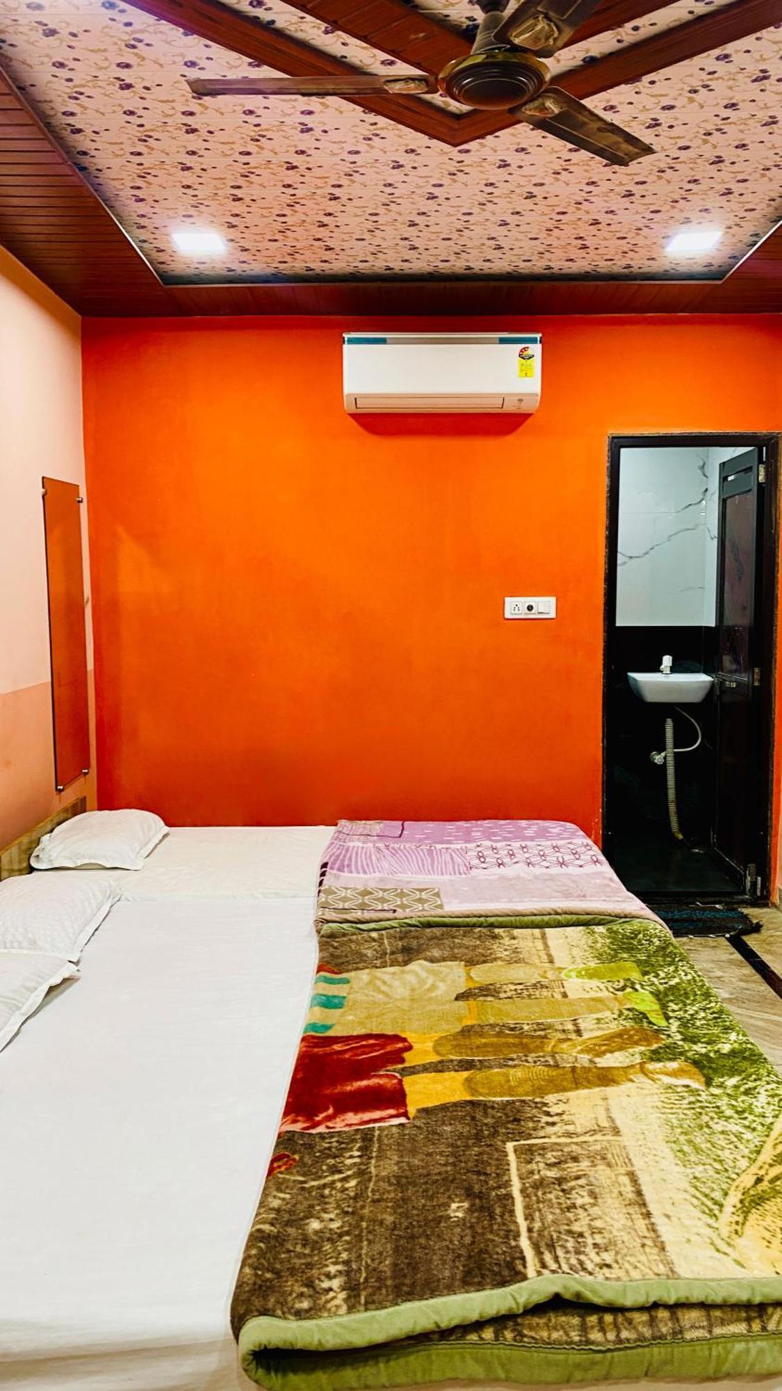 Hotel Nandi Palace Ujjain Exterior photo